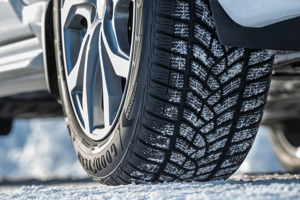 Коли міняти шини на зимові в Україні: температура, терміни та вимоги законодавства