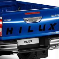 Toyota PW18A-0K002 Наліпка Hilux PW18A0K002: Купити в Україні - Добра ціна на EXIST.UA!