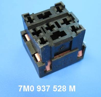 7M0937528M VAG Блок реле