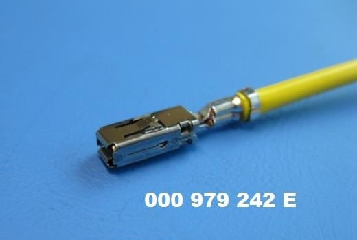 Купити VAG 000 979 242 E за низькою ціною в Україні!