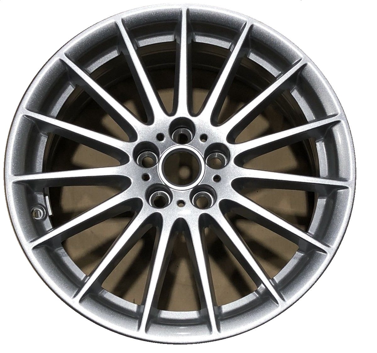 T4A1085 Jaguar Диск Колёсный Легкосплавный Jaguar F-pace 7,5x18 5x108 ET45 DIA63,3 Silver