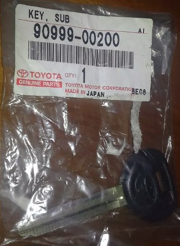 Toyota 90999-00200 Заготовка ключа запалення 9099900200: Купити в Україні - Добра ціна на EXIST.UA!