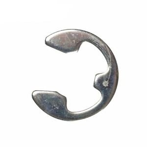 1388630 Ford Кольцо стопорное