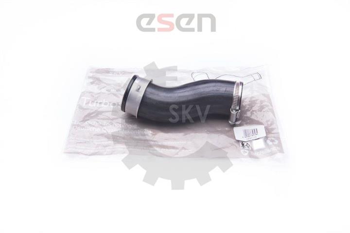 Esen SKV 24SKV704 Патрубок интеркулера 24SKV704: Отличная цена - Купить в Украине на EXIST.UA! 24SKV704 Esen SKV Патрубок интеркулера