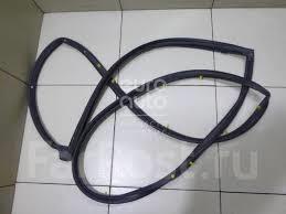 831402K000 Hyundai/Kia Боковой уплот. пр. зад. дв.