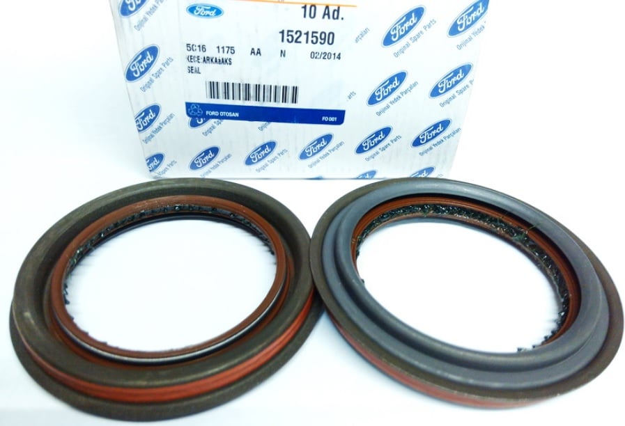 1521590 Ford Сальник ступицы колеса