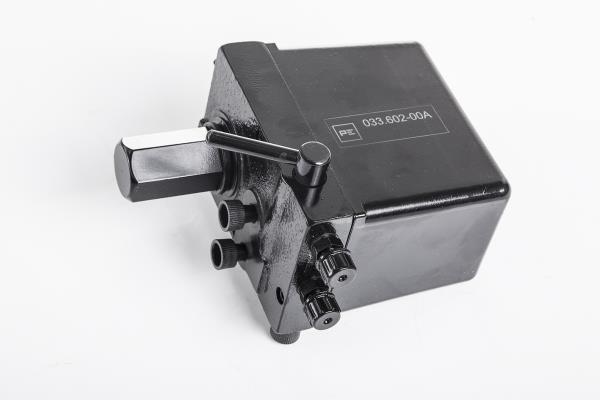 03360200A PE Automotive Насос гидравлический подъема кабины