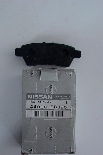Nissan 44060-EB325 Гальмівні колодки задні, комплект 44060EB325: Купити в Україні - Добра ціна на EXIST.UA!