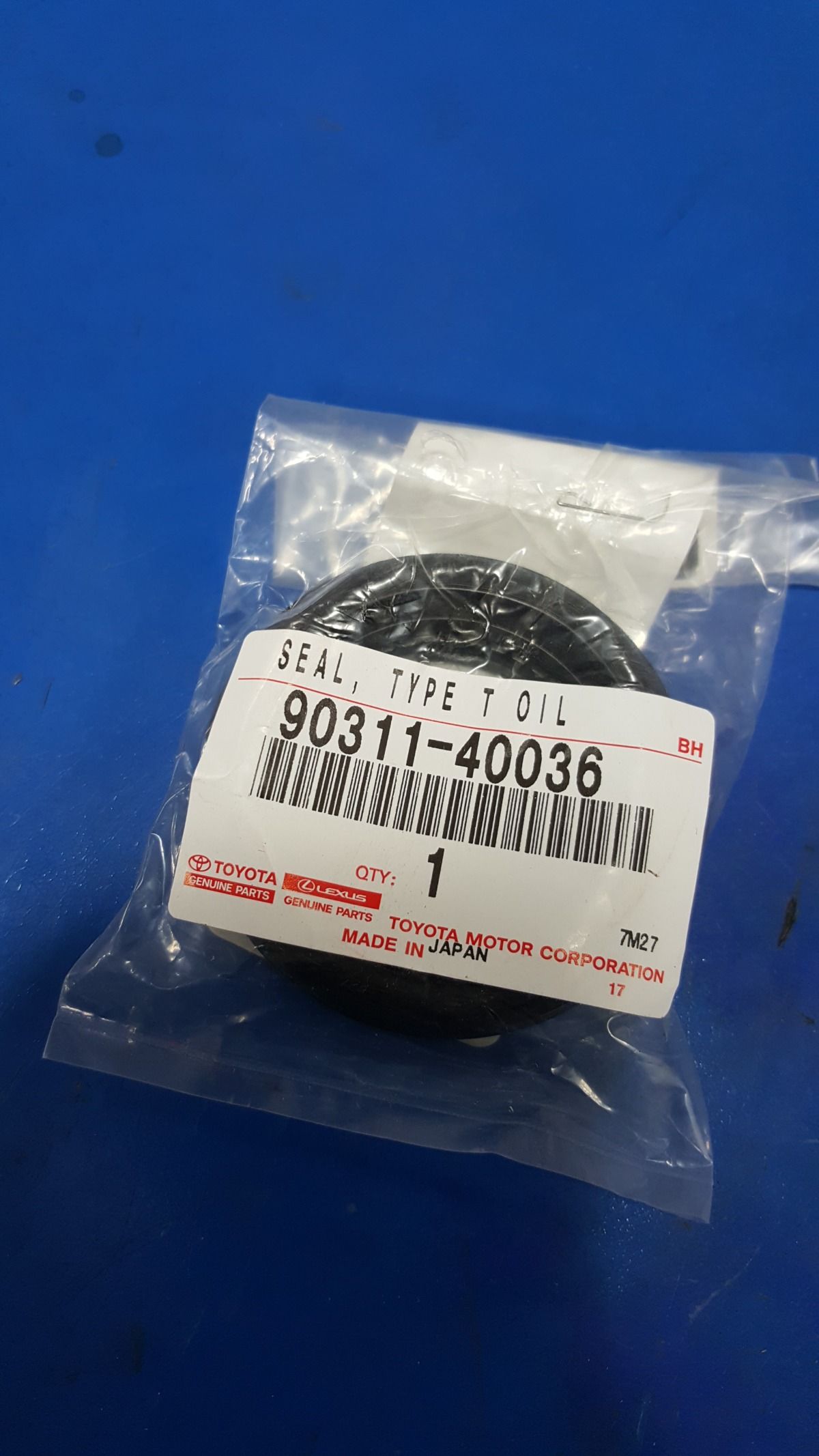 9031140036 Toyota Сальник полуоси правой