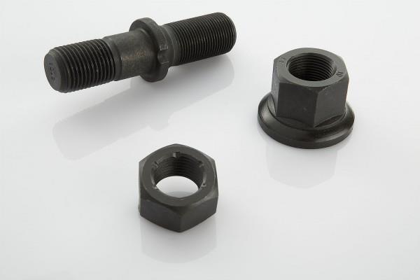 04704600A PE Automotive Болт крепления колеса
