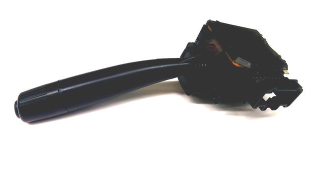 83119FC070 Subaru Переключатель подрулевой