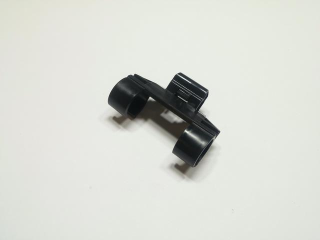 94383FG000 Subaru Кронштейн осушителя