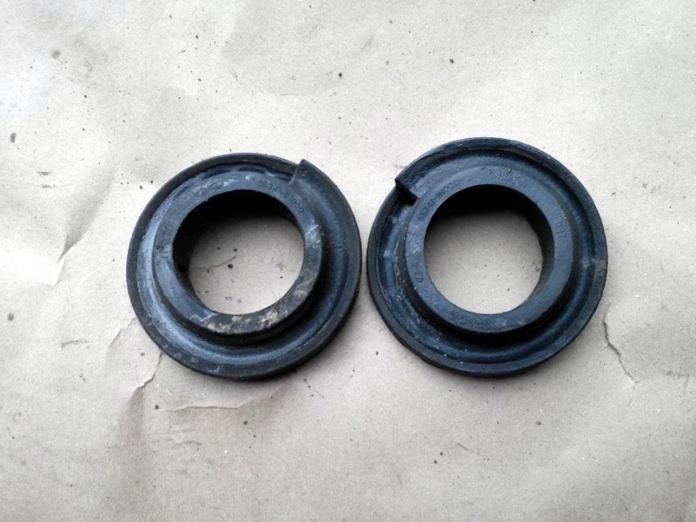 553411H000 Hyundai/Kia Проставка пружини підвіски ззаду верхня