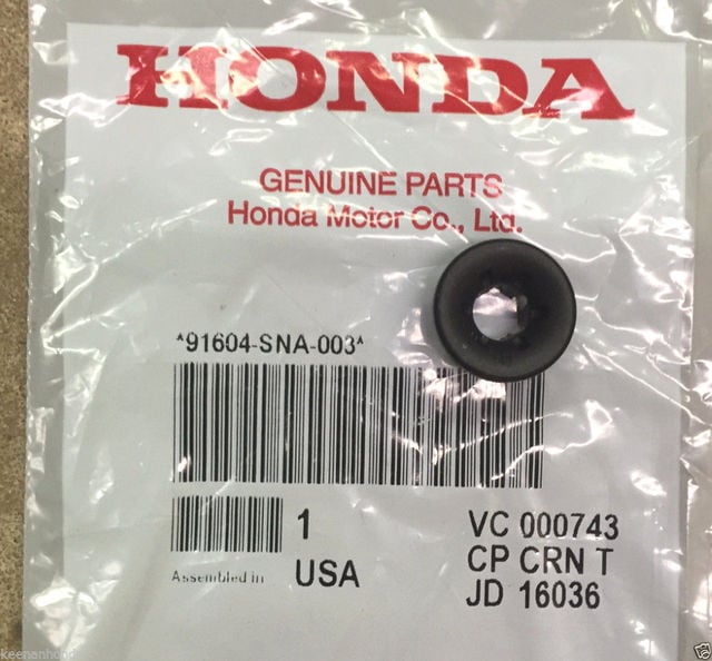 91604SNA003 Honda Втулка направляющая, упора капота