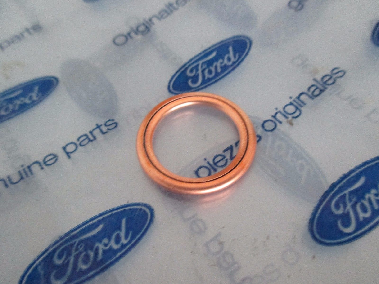 Купить Ford 1 250 324 по низкой цене в Украине!