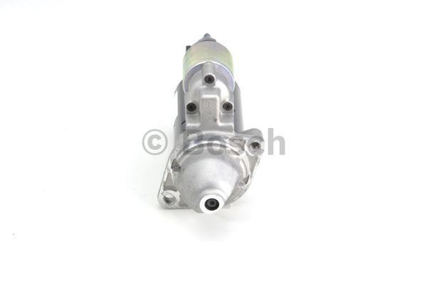 Стартер Bosch 0 001 138 057