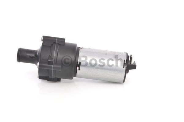 Насос охолоджуючої рідини додатковий Bosch 0 392 020 026