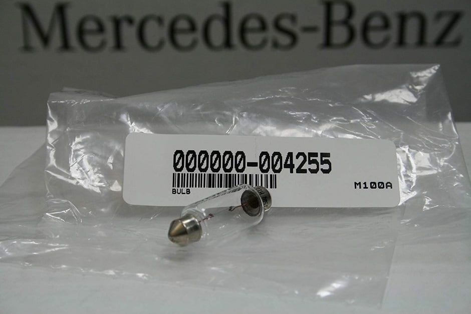 Mercedes N 000000 004255 Лампа розжарювання T15 12V 15W N000000004255: Купити в Україні - Добра ціна на EXIST.UA!