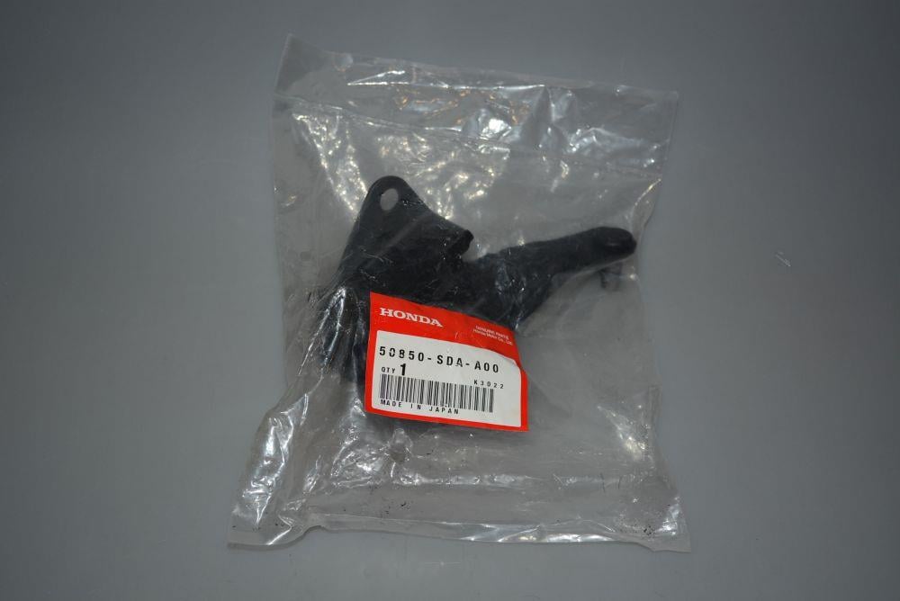 50850SDAA00 Honda Подушка коробки передач