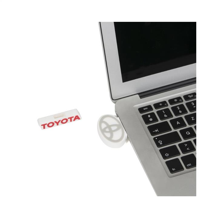 Toyota TBMC1-00004-00 USB-накопичувач 8GB TBMC10000400: Купити в Україні - Добра ціна на EXIST.UA!