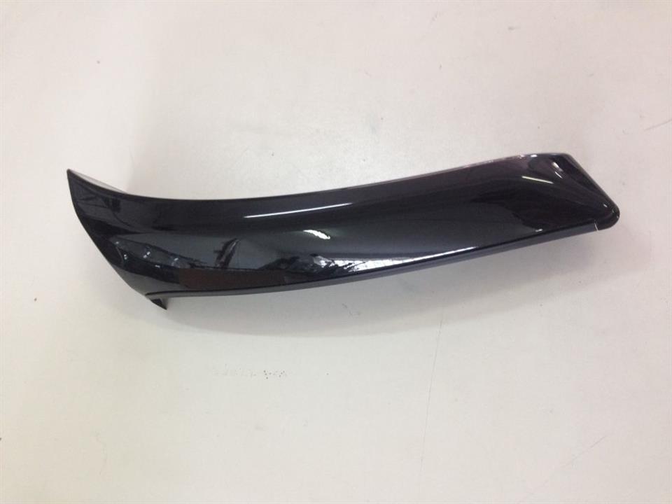 MR653374 Mitsubishi Накладка бампера переднего левая