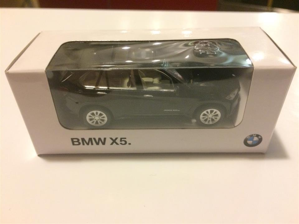 Масштабна модель BMW X5 2003 (1:64) BMW 80 42 2 321 993