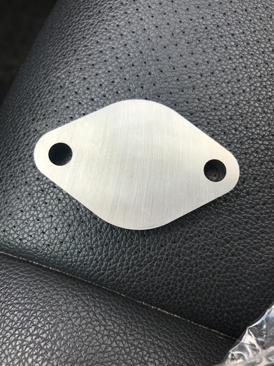 2561730010 Toyota Крышка клапана рециркуляции отработанных газов