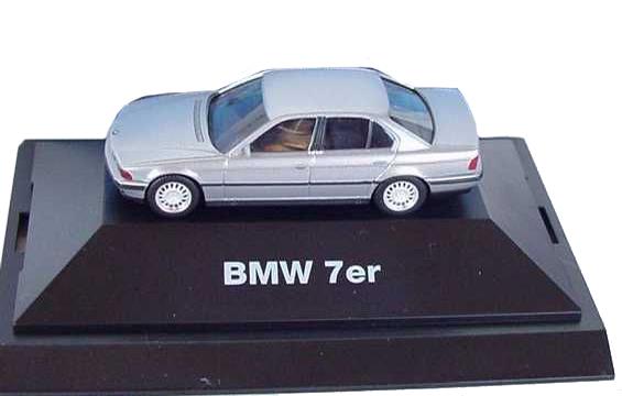 BMW 80 41 9 422 348 Масштабна модель BMW 740i (E38) 1994-2001 (1:87) 80419422348: Приваблива ціна - Купити в Україні на EXIST.UA!