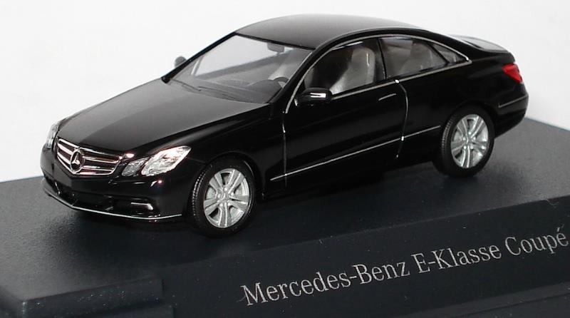 Mercedes B6 6 96 2412 Масштабна модель Mercedes E-Class Coupe (C207) 2009 (1:87) B66962412: Купити в Україні - Добра ціна на EXIST.UA!