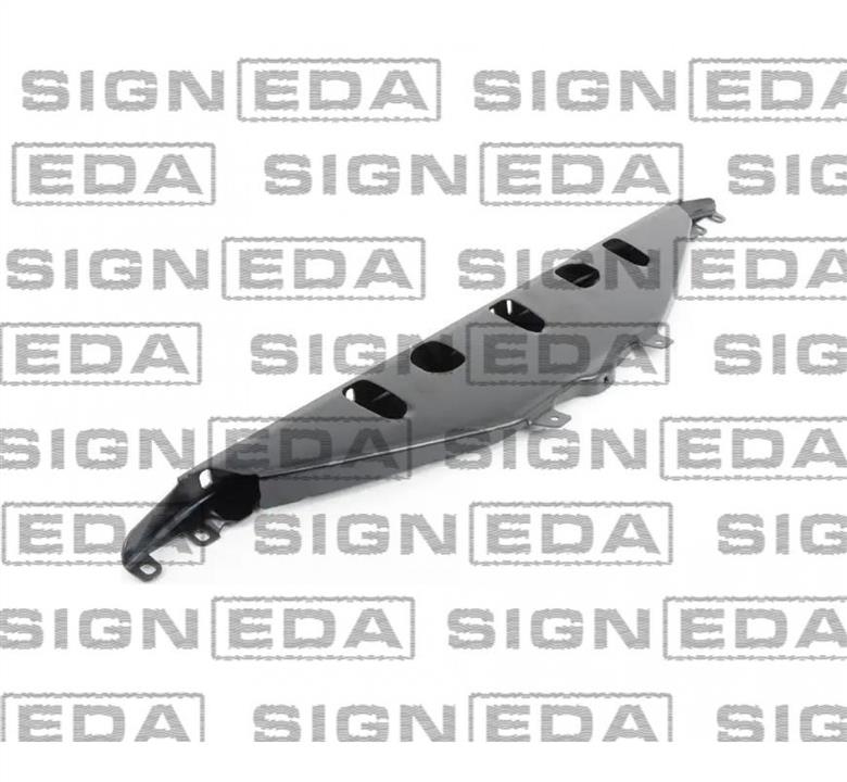 Панели передние БМВ: PBM30041A Signeda Панель передняя