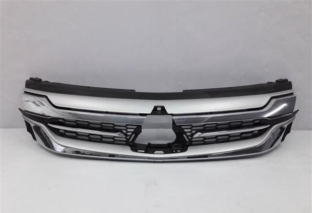 7450A960 Mitsubishi Решітка радіатора