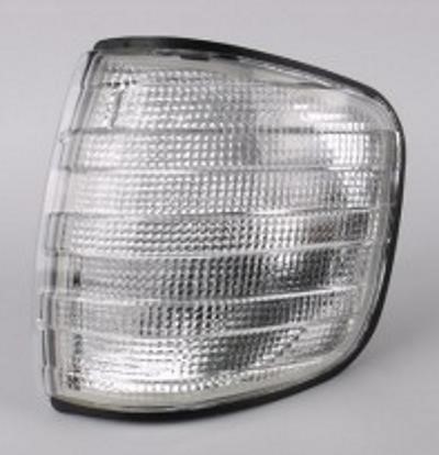 Фонарь указателя поворота Mercedes A 000 820 90 21