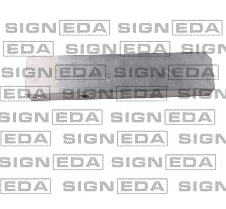 Кронштейн бампера Signeda PBM43050AR