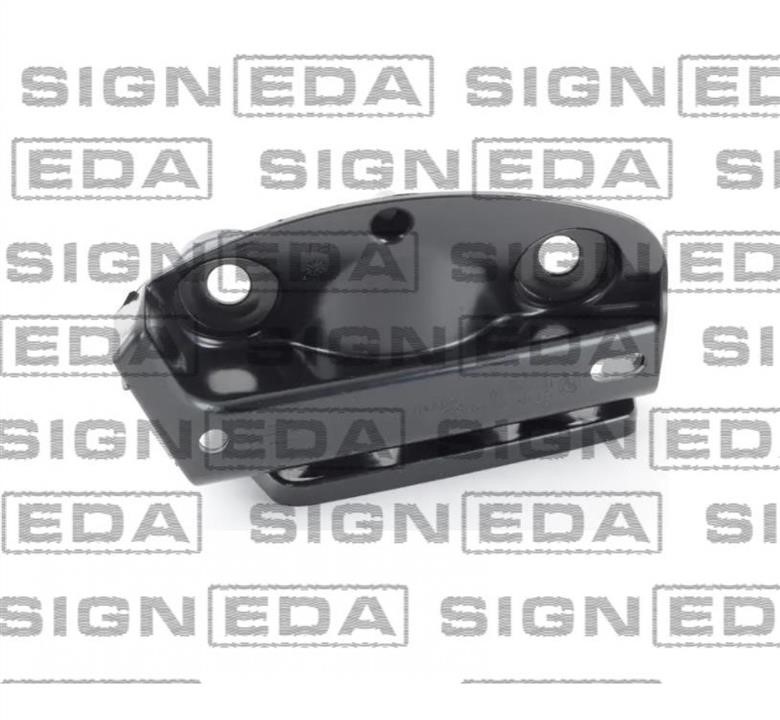PBM43087BL Signeda Кронштейн бампера