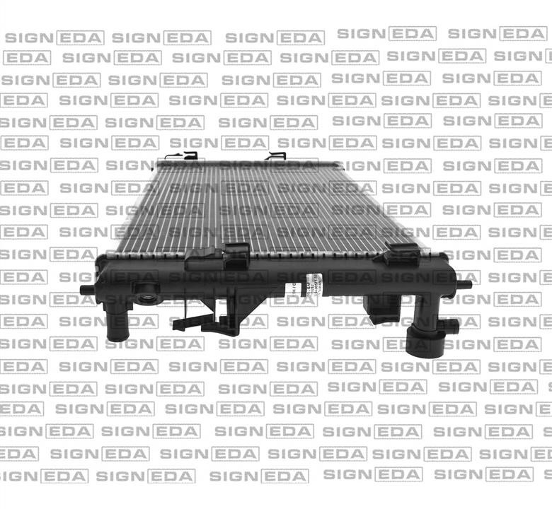 Радиатор охлаждения двигателя Signeda RA13292