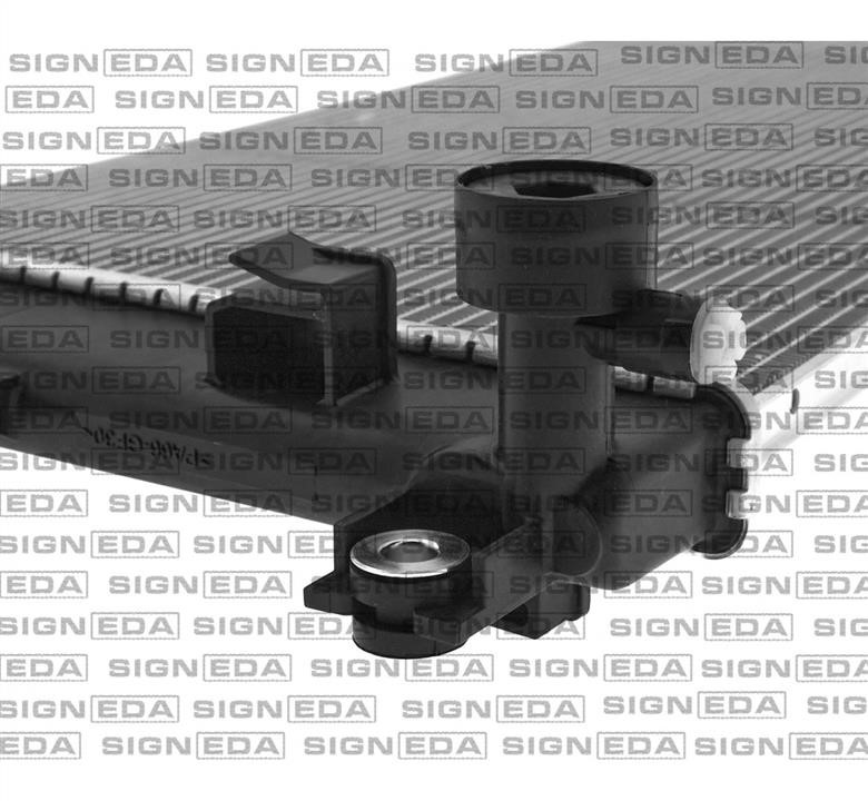 Радиатор охлаждения двигателя Signeda RA13442Q