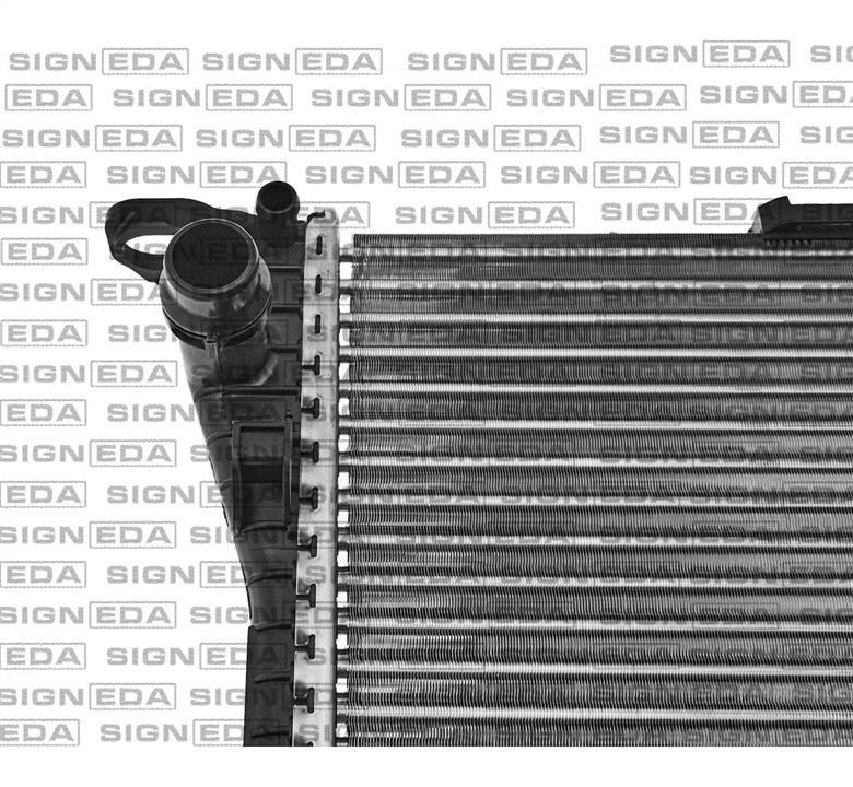 Радиатор охлаждения двигателя Signeda RA60323Q