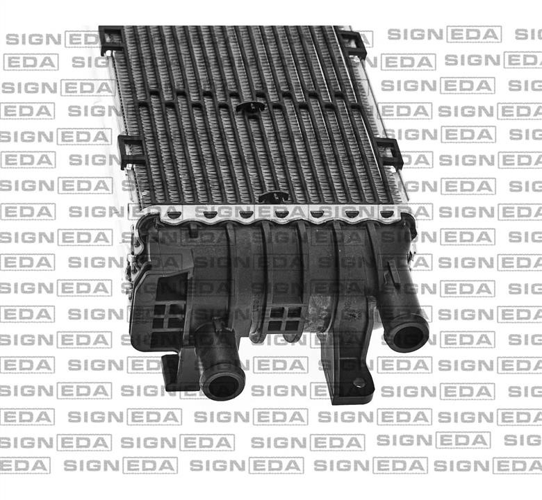 Радиатор охлаждения двигателя Signeda RA60355Q