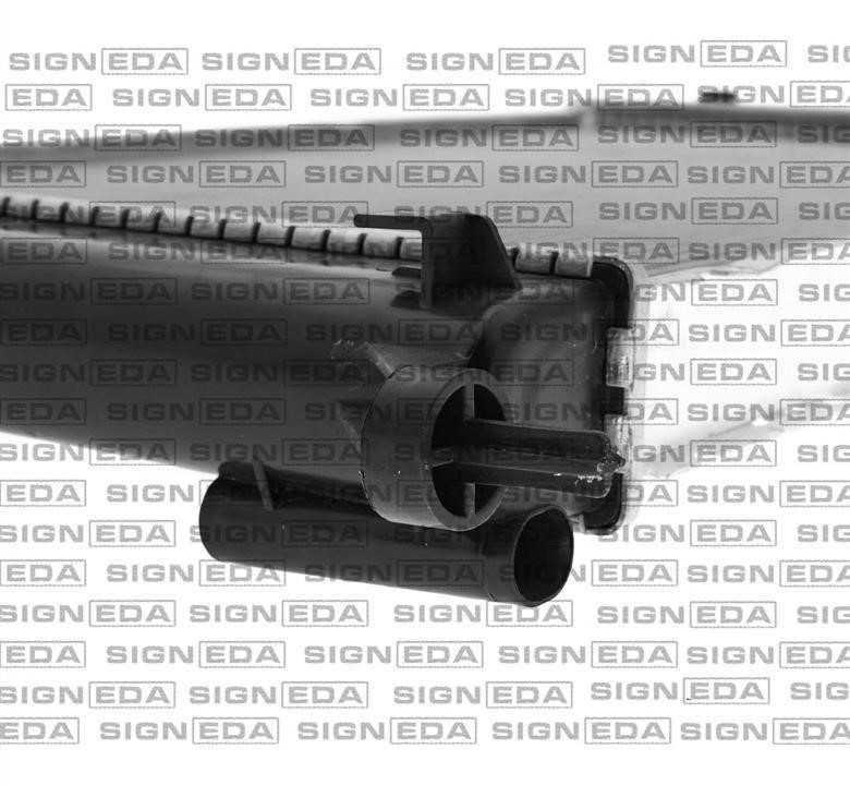 Радиатор охлаждения двигателя Signeda RA63021Q