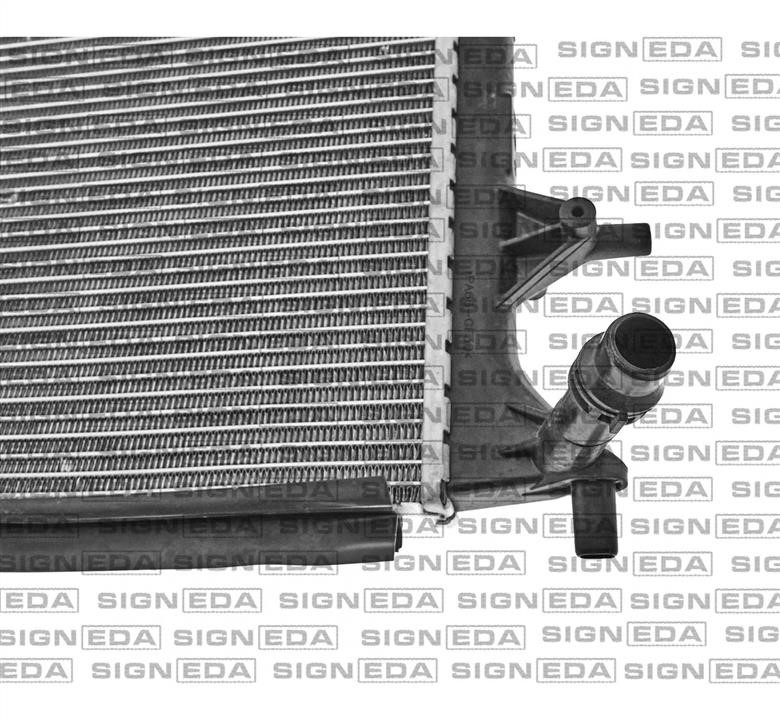Радіатор охолодження двигуна Signeda RA65017