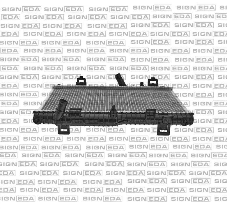 Радиатор охлаждения двигателя Signeda RA69233Q