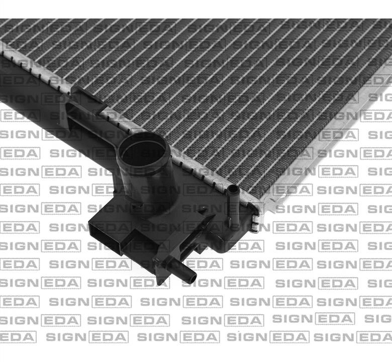Радиатор охлаждения двигателя Signeda RA637665Q