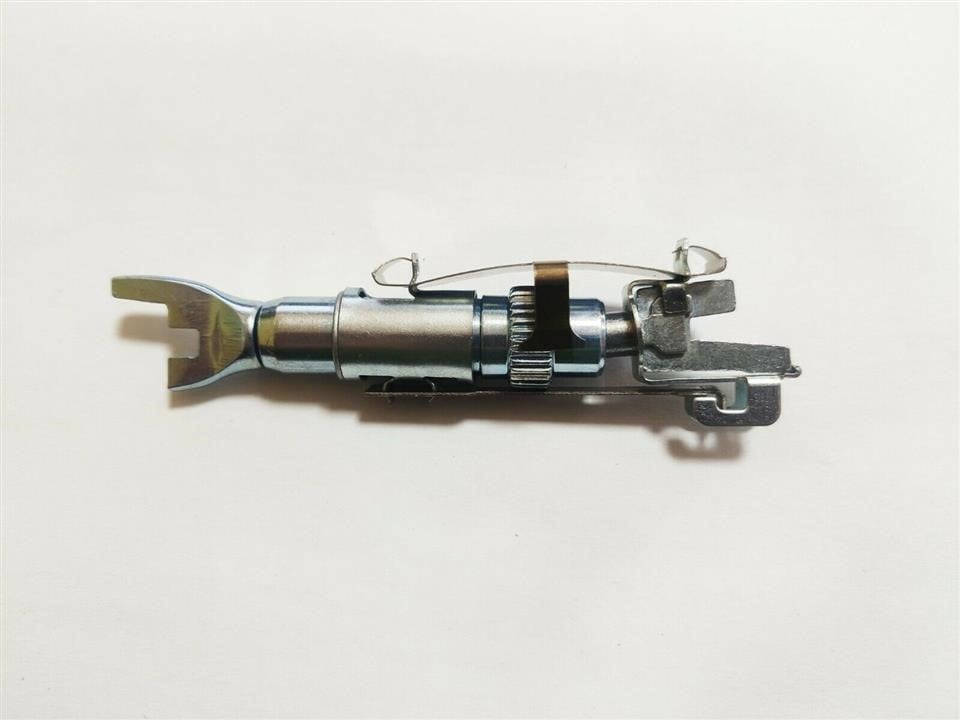 470610D040 Toyota Комплект монтажний гальмівних колодок