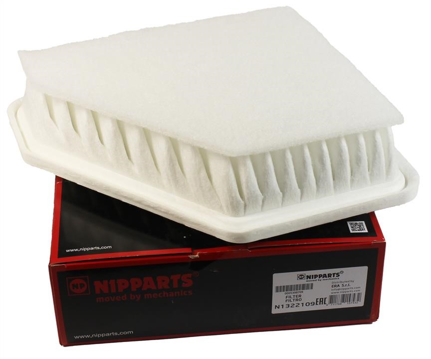 Воздушный фильтр Nipparts N1322109