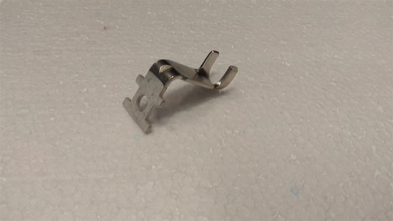 N24767TB1 Mazda Клемма