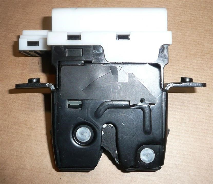 Замок крышки багажника Renault 82 00 229 957