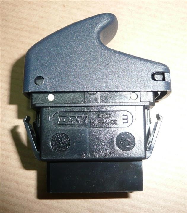 Купить Renault 77 00 410 151 по низкой цене в Украине!