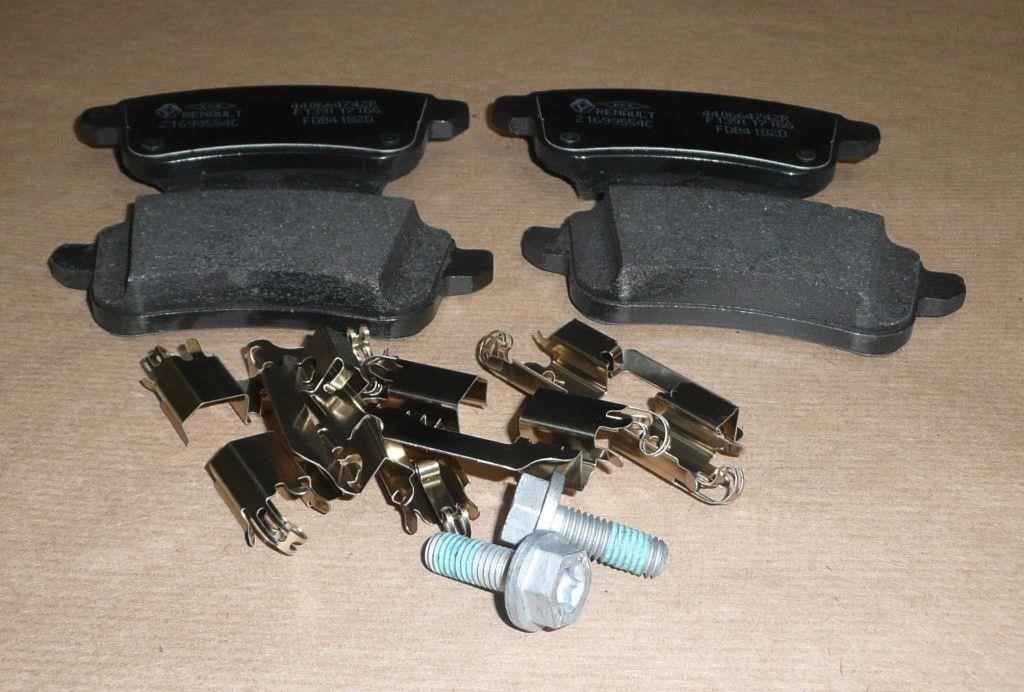 Тормозные колодки, комплект Renault 44 06 035 58R