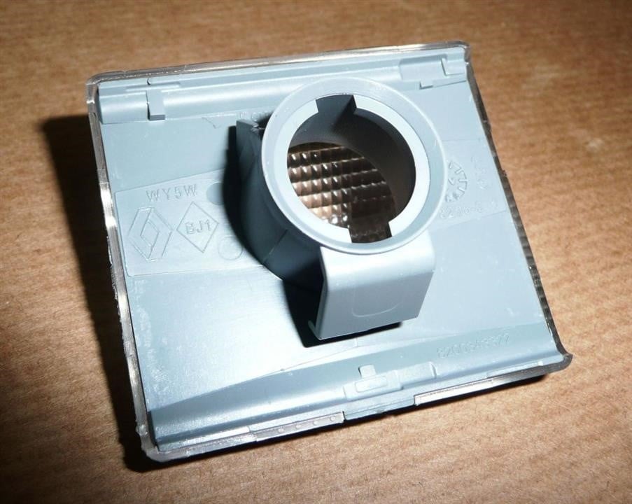 Фонарь указателя поворота Renault 82 00 343 322