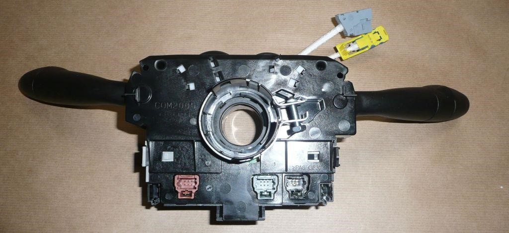 Переключатель Citroen/Peugeot 98 069 976 XT